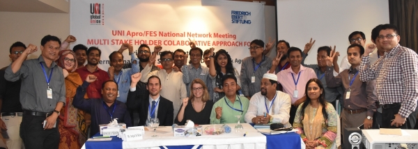 group_photo_at_nn_meeting_dhaka_1_0.jpg