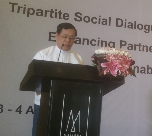 myanmar_minister_-aug2017_0.jpg